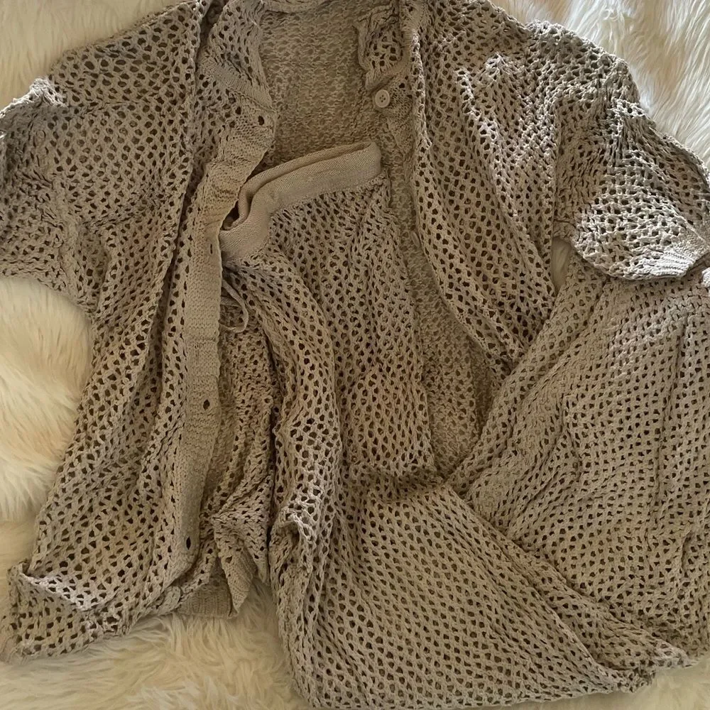 boutique cream knit